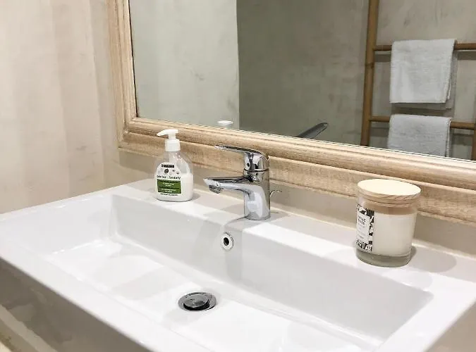 아파트 Charming And Modernly Designed 2 Bedroom - Old Town *